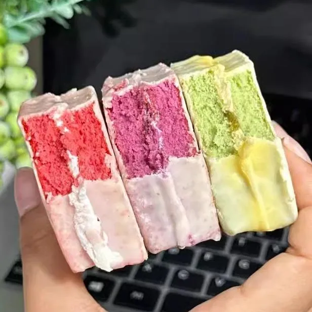 唇动哈密瓜红丝绒巧克力涂层奶油蛋糕葡萄桃子味夹心蛋糕代餐糕点