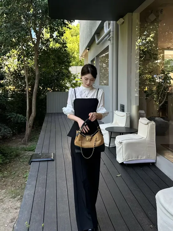 T313226M时尚长袖宽松休闲风时尚套装慵懒风气质假两件休闲