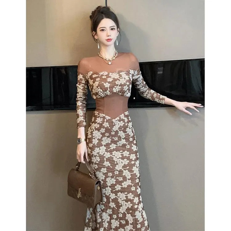 碎花性感复古开叉法式显瘦长袖高腰小众修身设计感时尚连衣裙秋