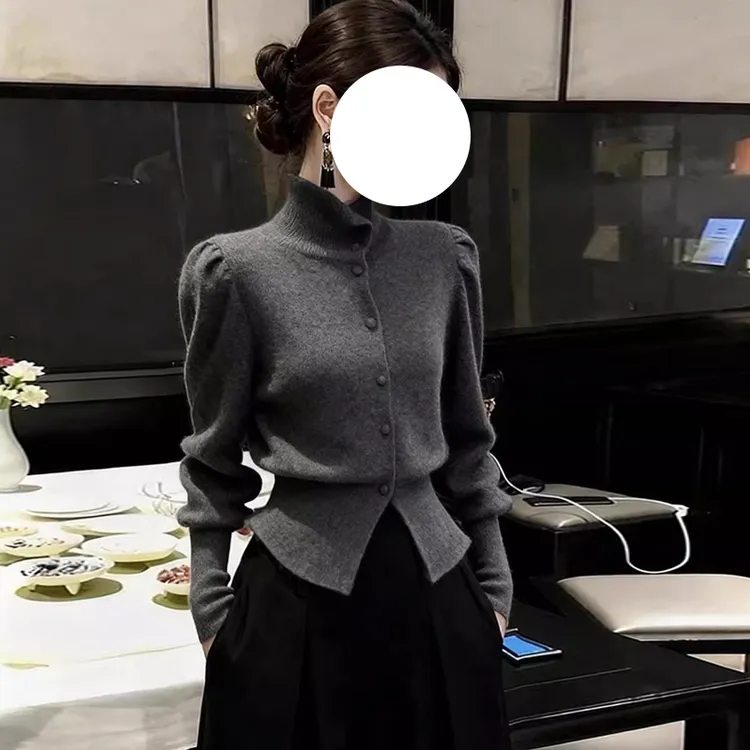 法式轻熟风高领长袖针织衫女冬季复古别致收腰显瘦泡泡袖开衫毛衣