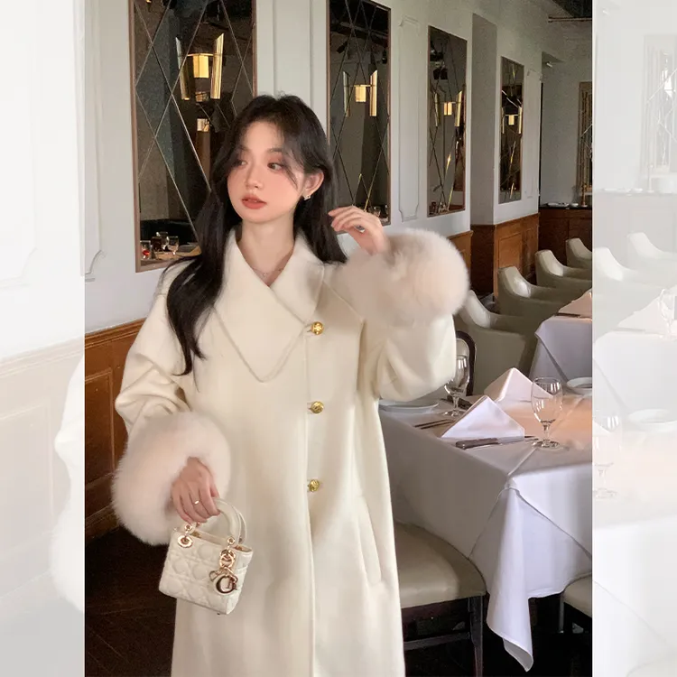 白色仿狐狸毛双面呢子大衣女2025秋冬新款高级感翻领气质毛呢外套