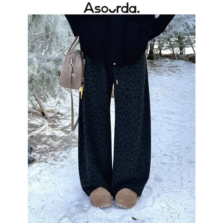 一口苏达小豹纹 新款潮牌女装设计小众衣服遮肉显瘦加绒休闲裤子