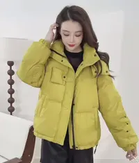 2025新款时尚减龄显瘦羽绒服9803