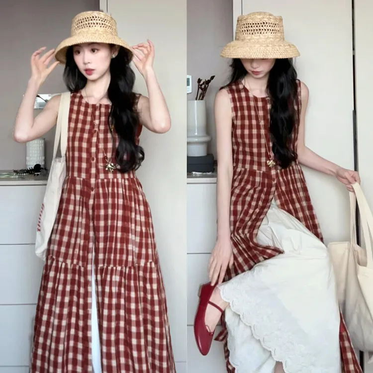 2033红色格纹吊带背心连衣裙子女夏新款开春穿搭海边度假绝美长裙