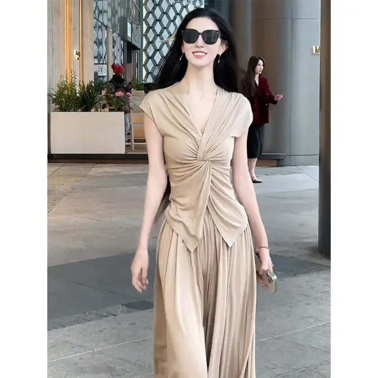 网红洋气炸街贵系扭结上衣裤裙两件套女夏季千金清冷感搭配一整套