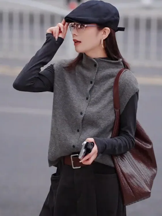 女款针织马甲极简风休闲半高立领针织开衫早秋冬显瘦外穿洋气马甲