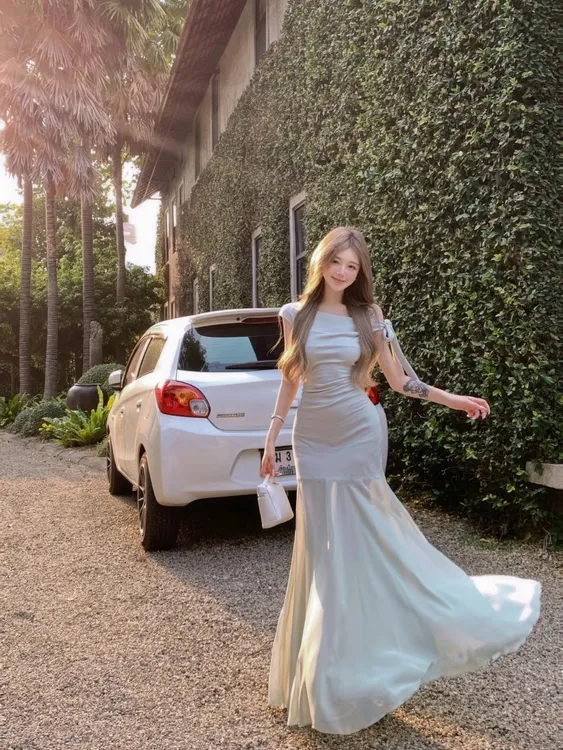 网纱拼接绑带斜肩无袖连衣裙女夏季修身鱼尾裙子纯欲收腰包臀长裙