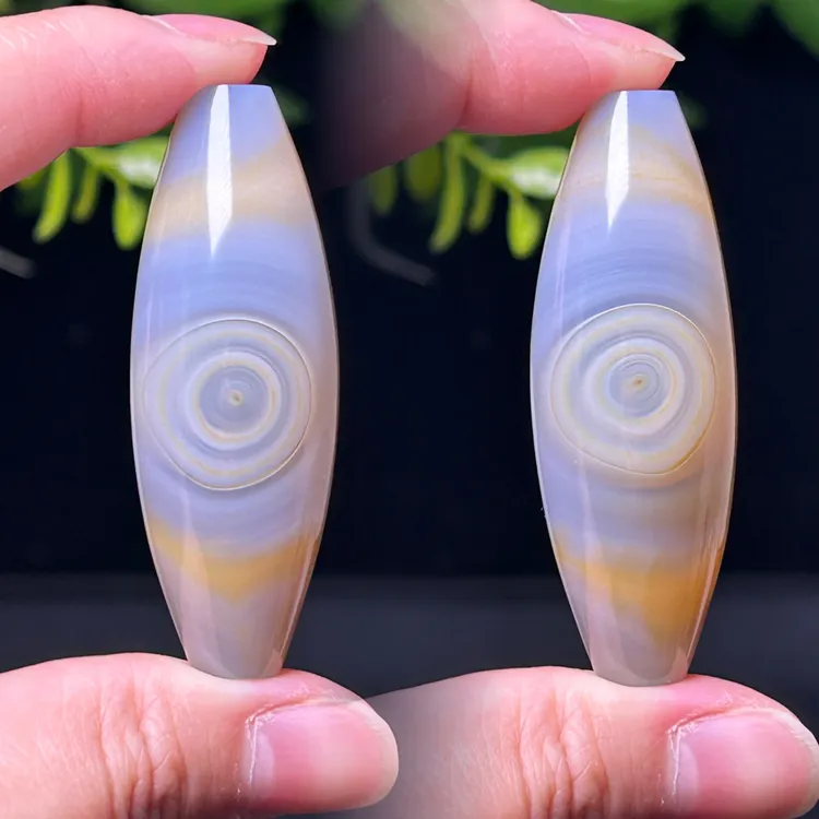 天然缠丝玛瑙天然形成如意两眼吊坠尺寸约56✖️19