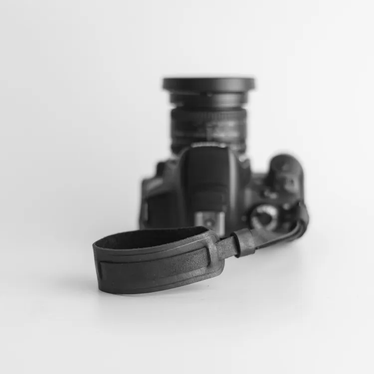 牛皮相机腕带微单反手绳挂带防脱做旧沧桑感黑灰适用佳能尼康索尼