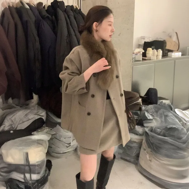 休闲简约百搭款套装春季新款宽松显瘦通勤外出型外套半身裙两件套