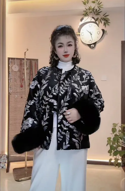 2025年重工冬季毛袖亮片设计外套棉服