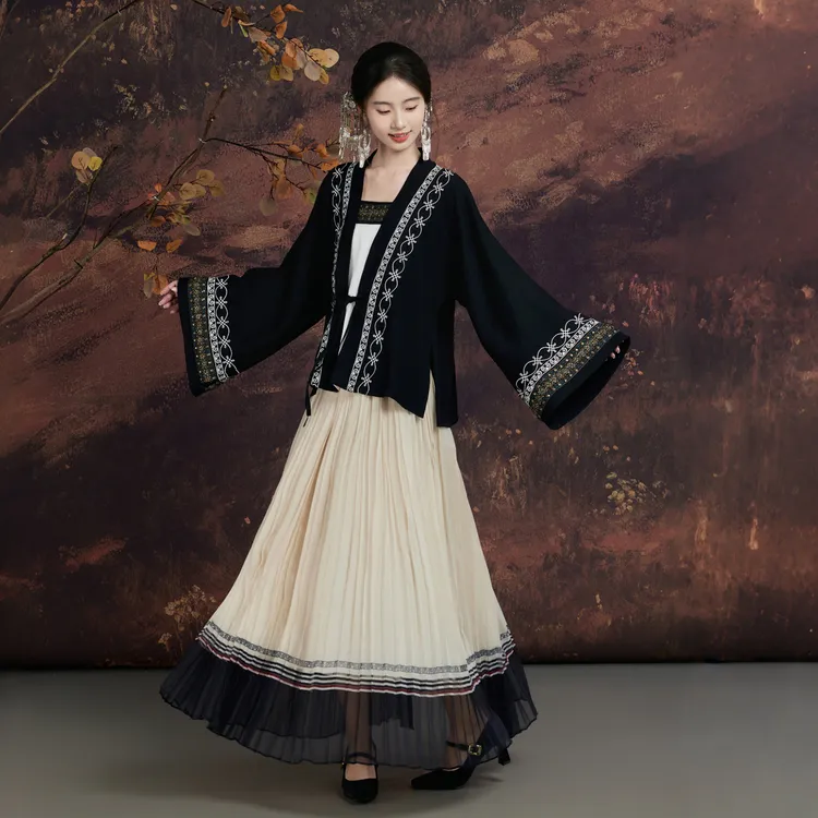 星河汉歌（星回）民族风假两件黑色上衣米白色百褶裙改良汉服