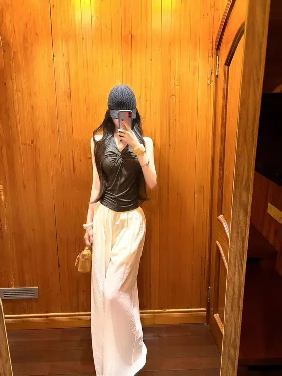 2025春夏新款辣妹挂脖扭结吊带背心高腰气质休闲阔腿裤两件套装