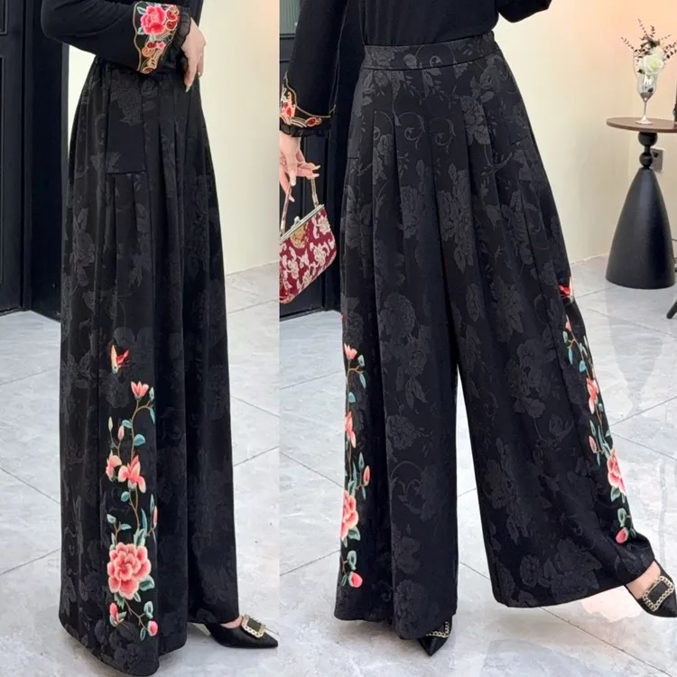 2025新款裤子妈妈绣花宽松裤民族复古长裤缎面国风阔腿裤高档裙裤