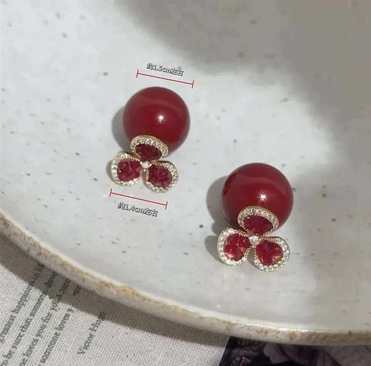 铜合金耳饰 复古红色珍珠多戴碎钻三叶花O0463