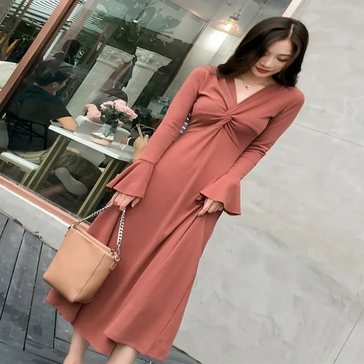 秋冬装新品连衣裙女高冷御姐风成熟气质打底外穿荷叶袖中长裙子潮