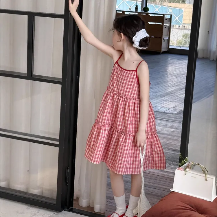 小女孩红色格子吊带连衣裙童裙子夏季女童甜美儿童装度假风公主裙