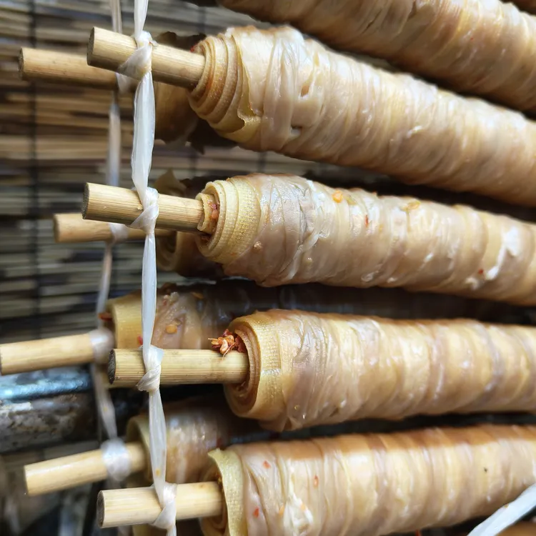 鹅肠卷六安特色咸货腊味农家手工千张肠卷微辣