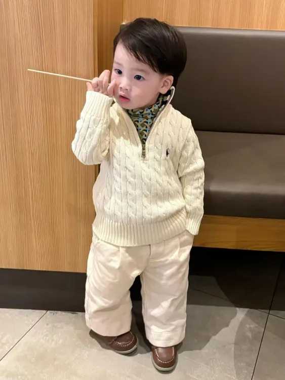 男女童2025秋冬新款奶白色刺绣高领拉链毛衣儿童白色休闲直筒裤
