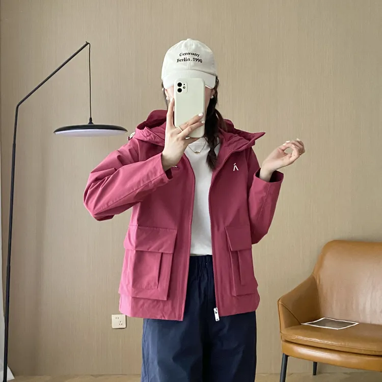 东力！户外防风防水运动休闲连帽短款冲锋衣外套（23276）DH
