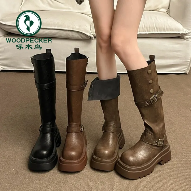啄木鸟棕色复古厚底长筒靴女2025秋冬新款长靴高筒增高显瘦骑士靴