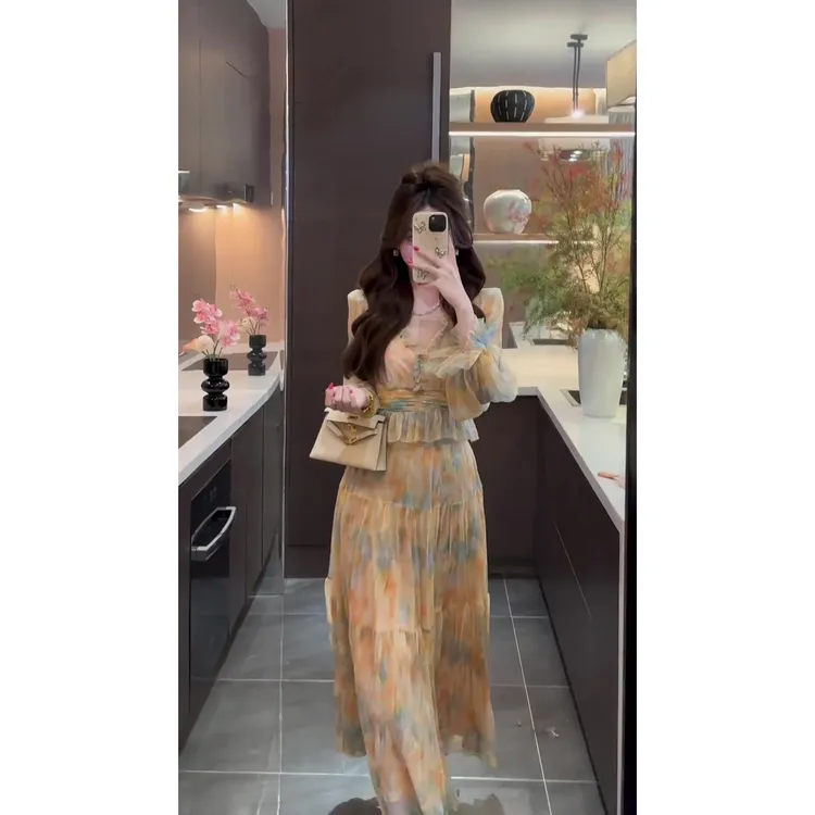 2025春季新品法式浪漫设计感高级时尚轻奢长袖上衣半身裙气质套装