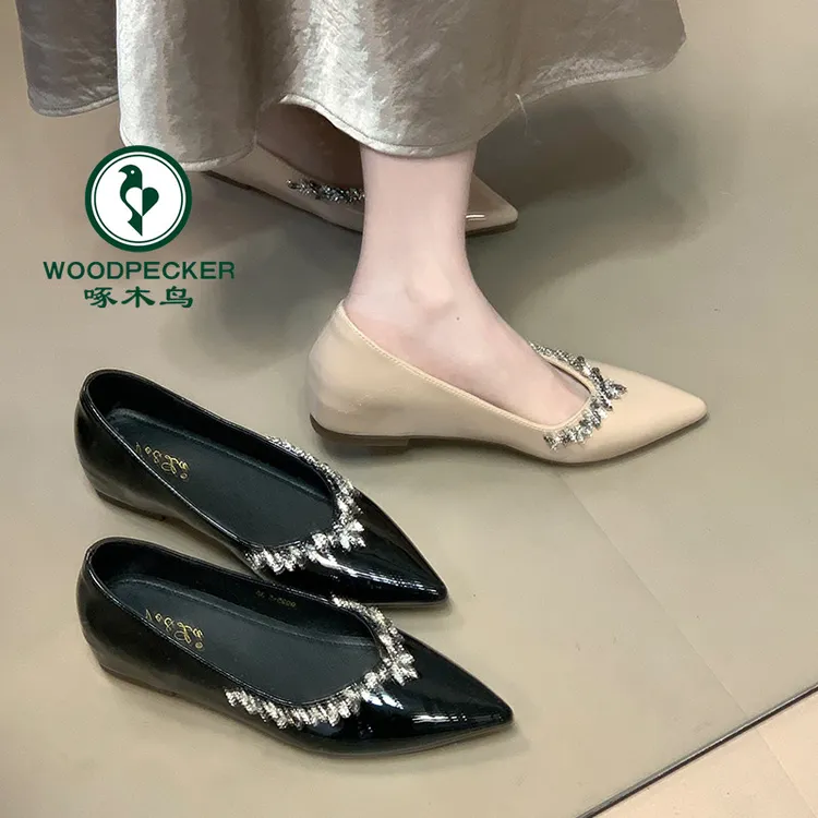 啄木鸟内增高5CM玛丽珍42大码单鞋新款水钻配裙子尖头工作通勤鞋