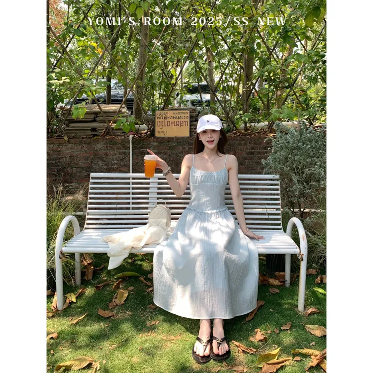 YOMI定制【自由国度】吊带气质度假风连衣裙氛围感收腰显瘦欧若风