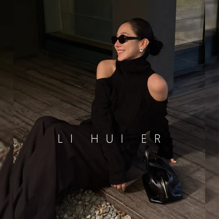  LiHuiEr李慧儿【月半之下】秋冬款法式针织衫极简黑色上衣YCMC-019