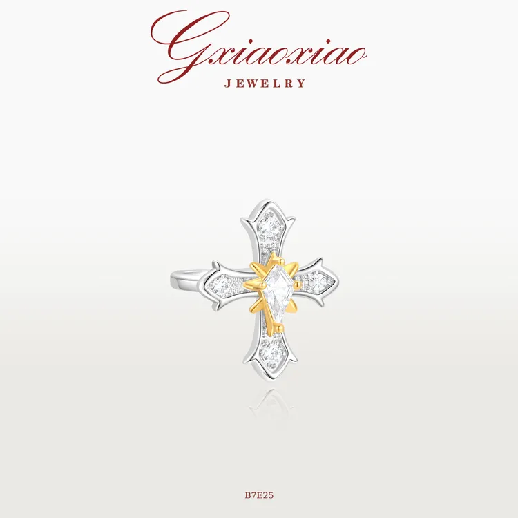 G XIAOXIAO 镀K金耳饰 法式气质高级感小众拼色十字架耳夹 B7E25