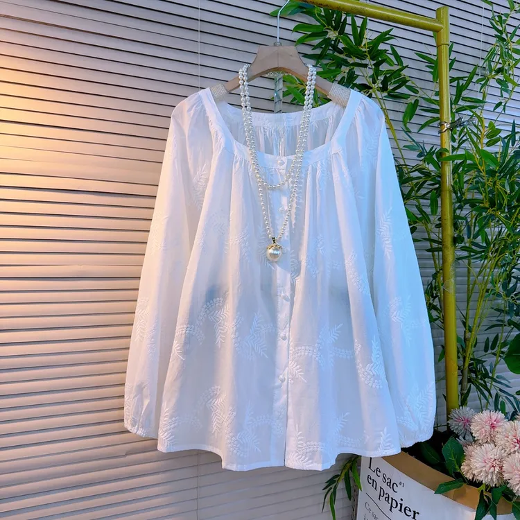5122胖妹妹欧货韩版纯色法式翻领潮流时尚设计感提花刺绣百搭衫
