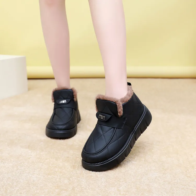 2025新款冬季女式兔绒毛加厚保暖舒适百搭时尚防滑软底妈妈鞋棉鞋