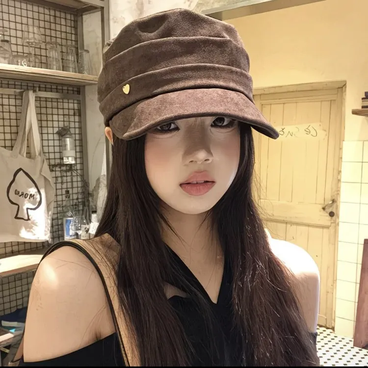韩国麂皮绒平顶马术帽女秋冬季显脸小复古骑士帽时尚百搭鸭舌帽子