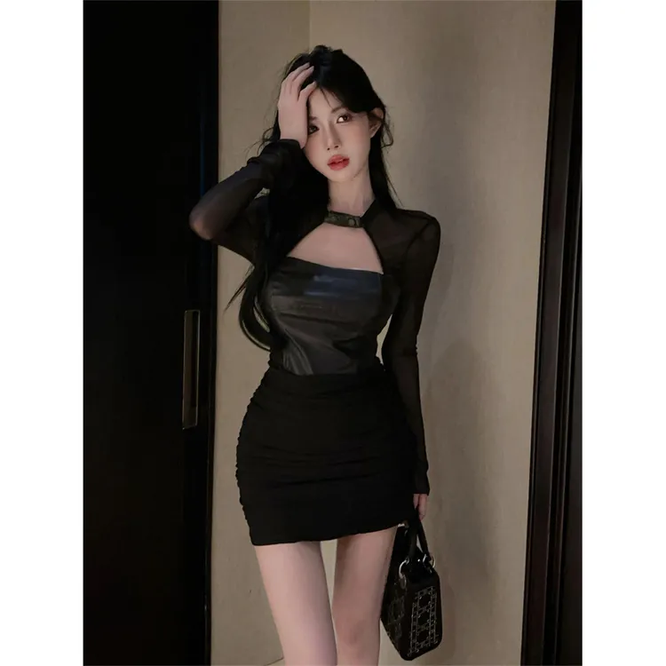 辣妹紧身网纱拼接长袖连衣裙女秋冬季新款收腰显瘦内搭包臀短裙子