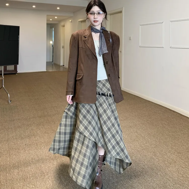 已到货！ WESTAYOONNE麂皮绒西装外套女小个子2025新款+流苏格纹裙