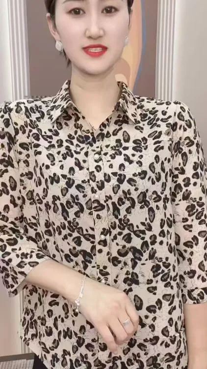2024新款夏季女款衬衫领中袖上衣女高档气质百搭套头减龄洋气小衫