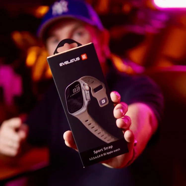 EVELATUS适用iwatchS10/9表带运动苹果手表硅胶表带新品柔软贴合