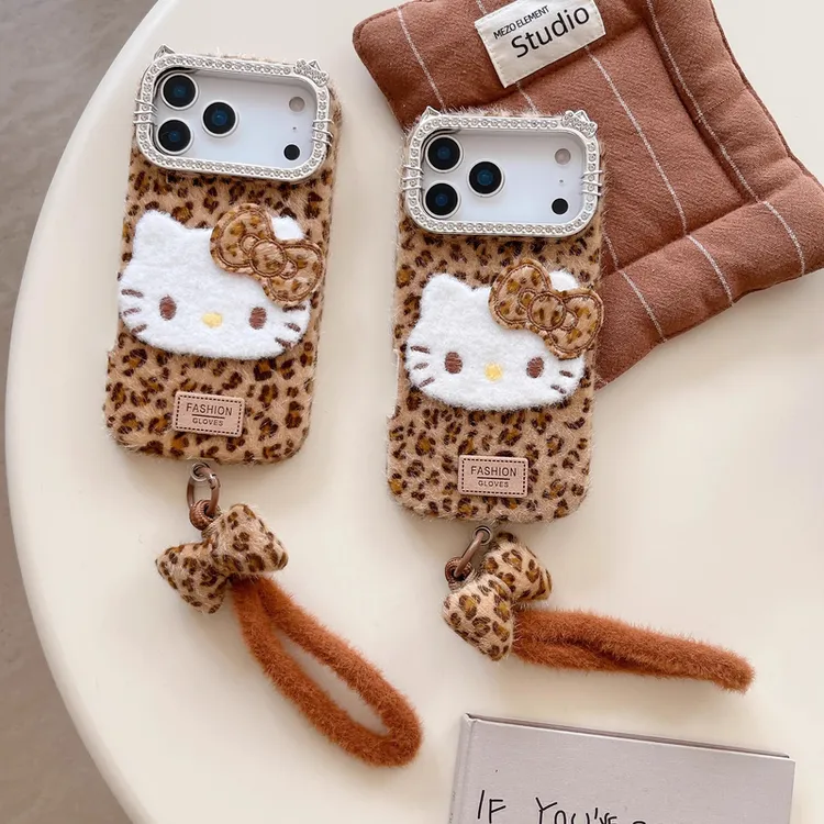 新款可爱毛绒豹纹立体KT猫手机壳iPhone17promax秋冬苹果16小众15