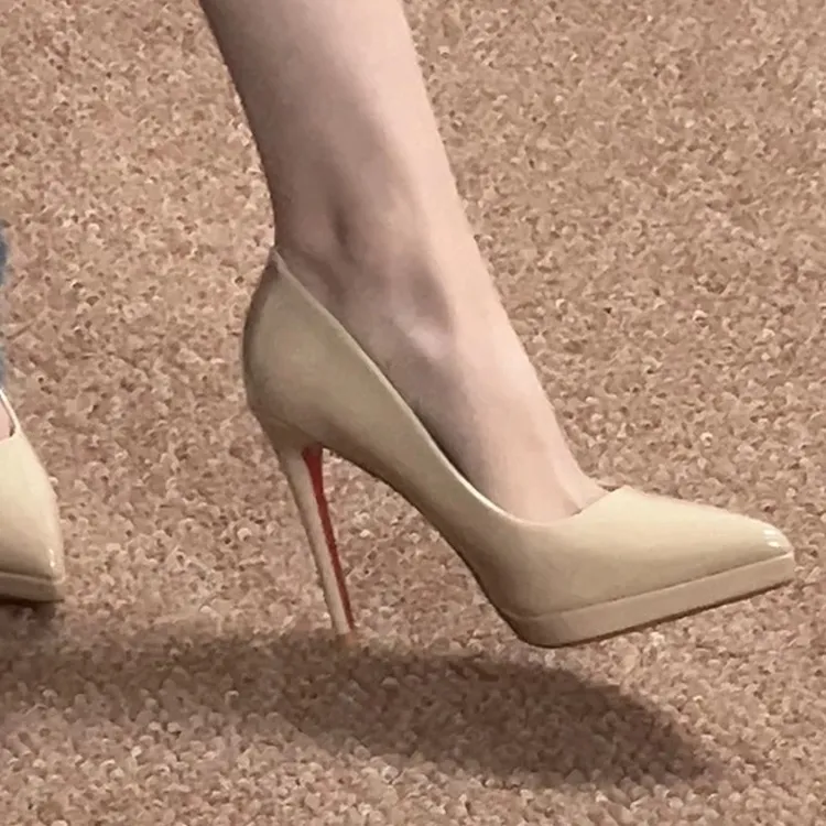 软皮裸色高跟鞋女2025新款防水台红底漆皮尖头性感细跟单鞋女百搭