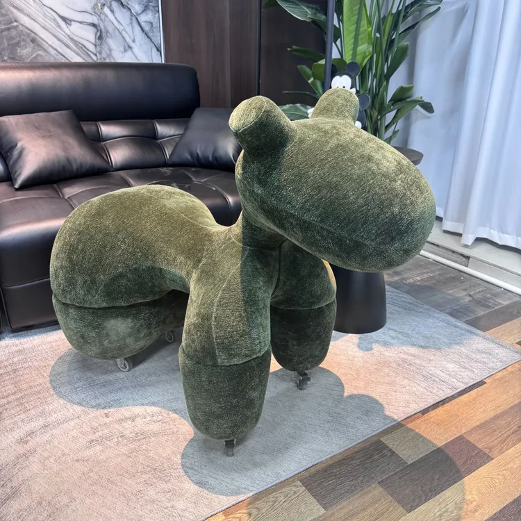 网红万向轮超大号小马凳滑轮创意可爱简约家用卧室轻奢儿童凳子