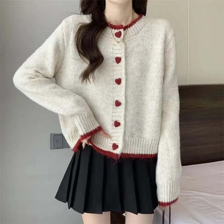 西蒙莱纳 毛衣外套女春秋新款设计感拼色爱心纽扣针织开