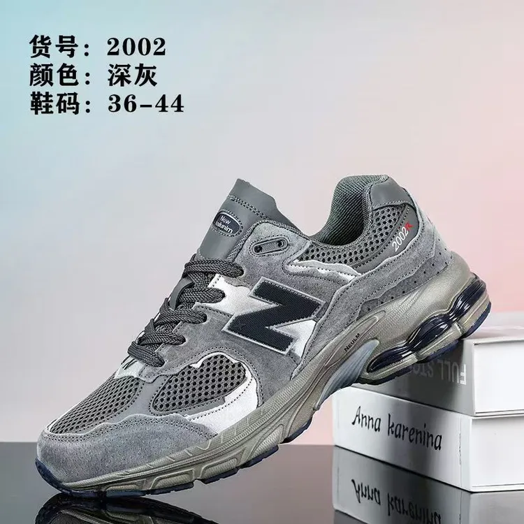 新款轻便透气舒适运动鞋男鞋防滑耐磨跑步鞋时尚潮流休闲情侣鞋女