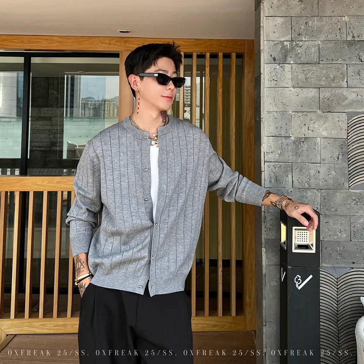 OXFREAK「定制纽扣 row风」莫代尔混纺坑条肌理开衫毛衣男针织衫