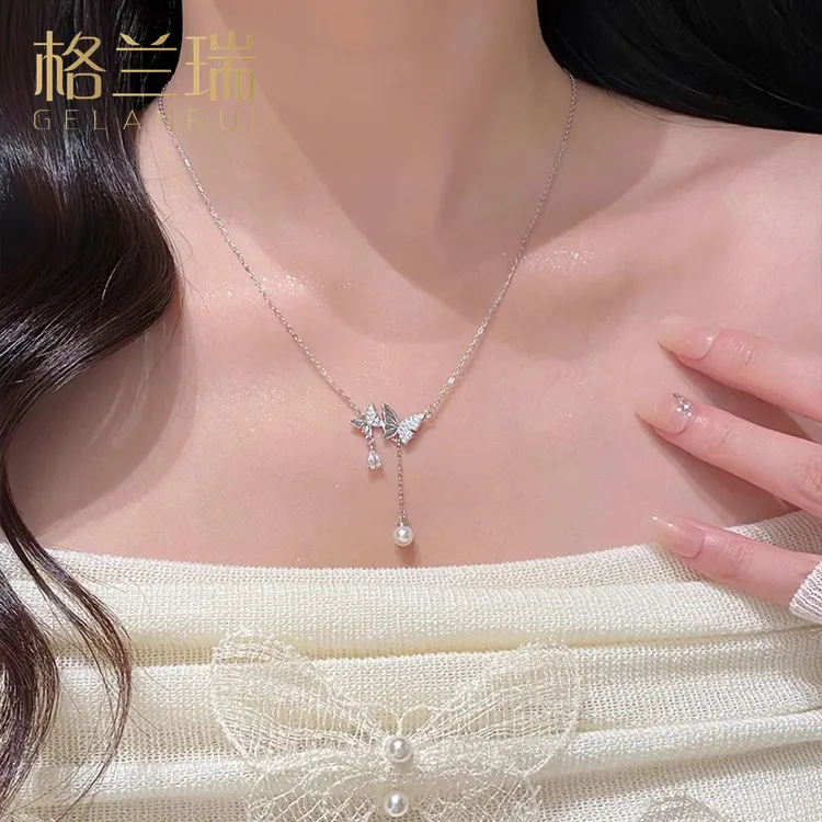 坠链均足银 光影蝴蝶999纯银项链女款轻奢小众设计送女友生日礼物