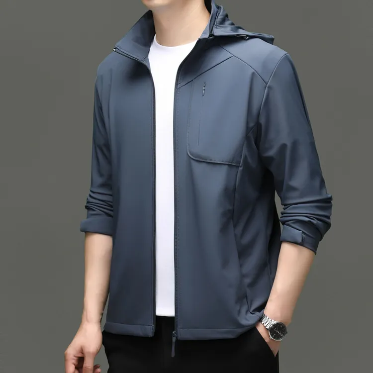 男士夹克衫秋季新款薄款活帽运动户外冲锋衣宽松纯色外套男登山服