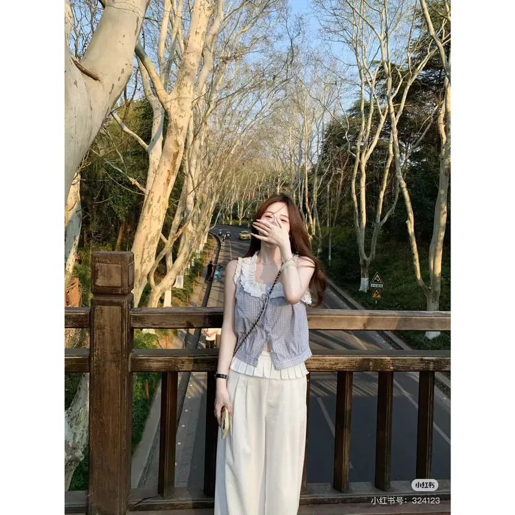 小个子甜美减龄格子无袖衬衫女春夏新款高级气质短款花边