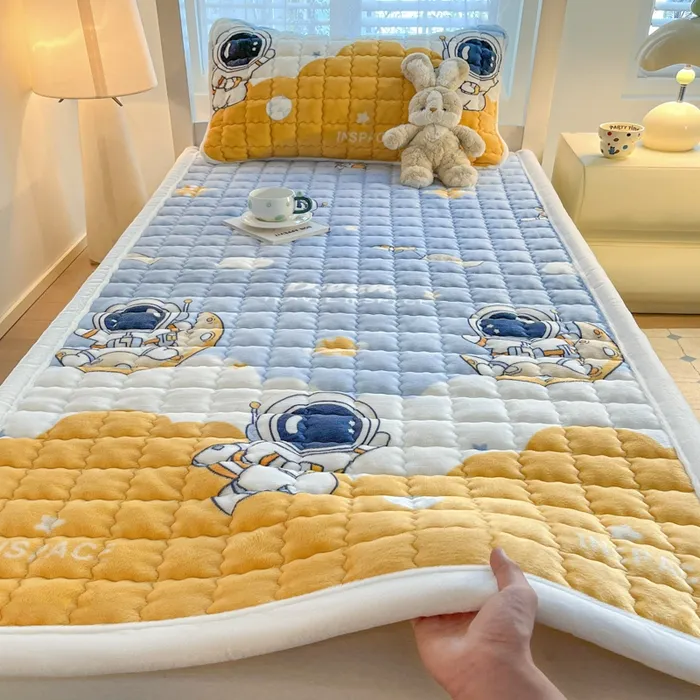 牛奶绒床垫褥子软垫家用加厚宿舍学生单人铺垫被冬季加绒毛毯床褥