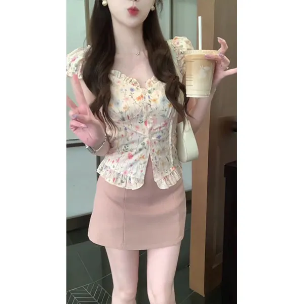 法式甜美v领泡泡袖碎花衬衫女夏季小众设计感修身短上衣+裙子套装