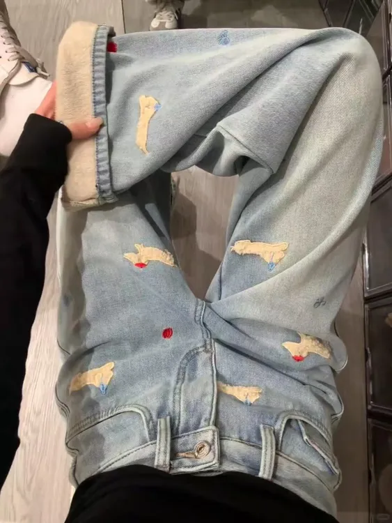 卡通腊肠狗刺绣牛仔裤女加绒加厚秋冬大码胖mm宽松显瘦垂感阔腿裤