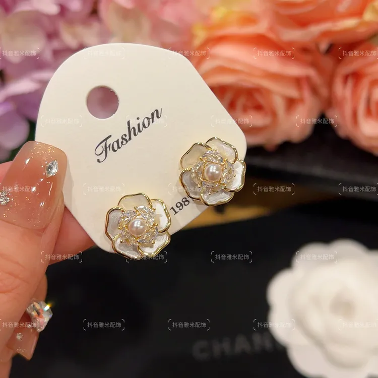 镀K金 Jami 白色山茶花轻奢耳环法式气质优雅温柔